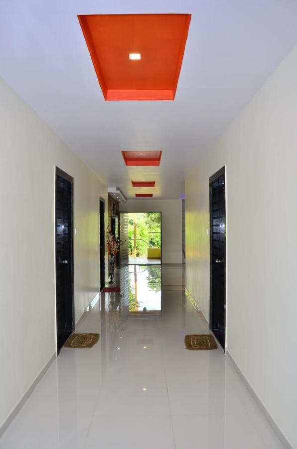 Hotel Shriyan มหาบาเลชวาร์ ภายนอก รูปภาพ