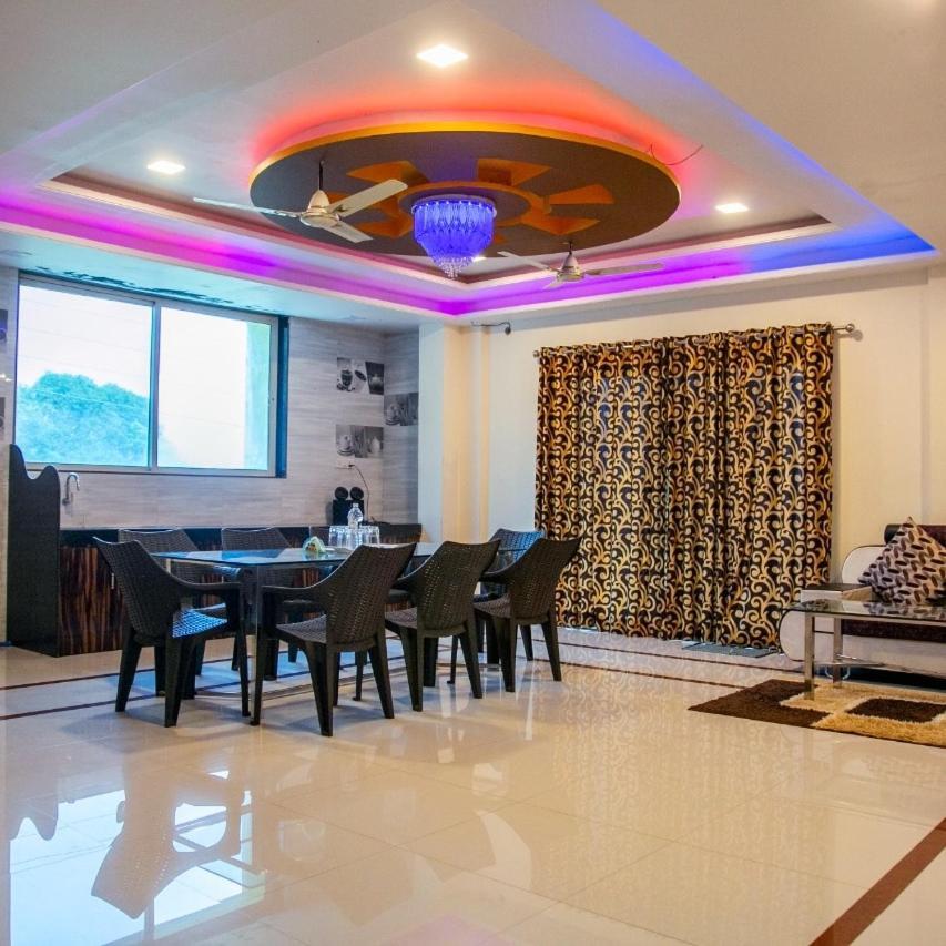 Hotel Shriyan มหาบาเลชวาร์ ภายนอก รูปภาพ