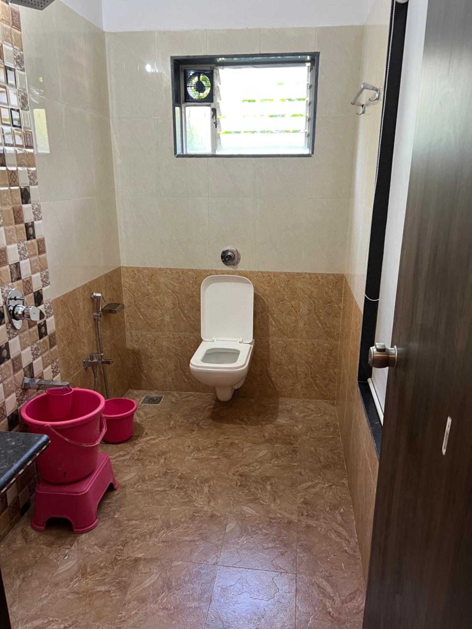 Hotel Shriyan มหาบาเลชวาร์ ภายนอก รูปภาพ