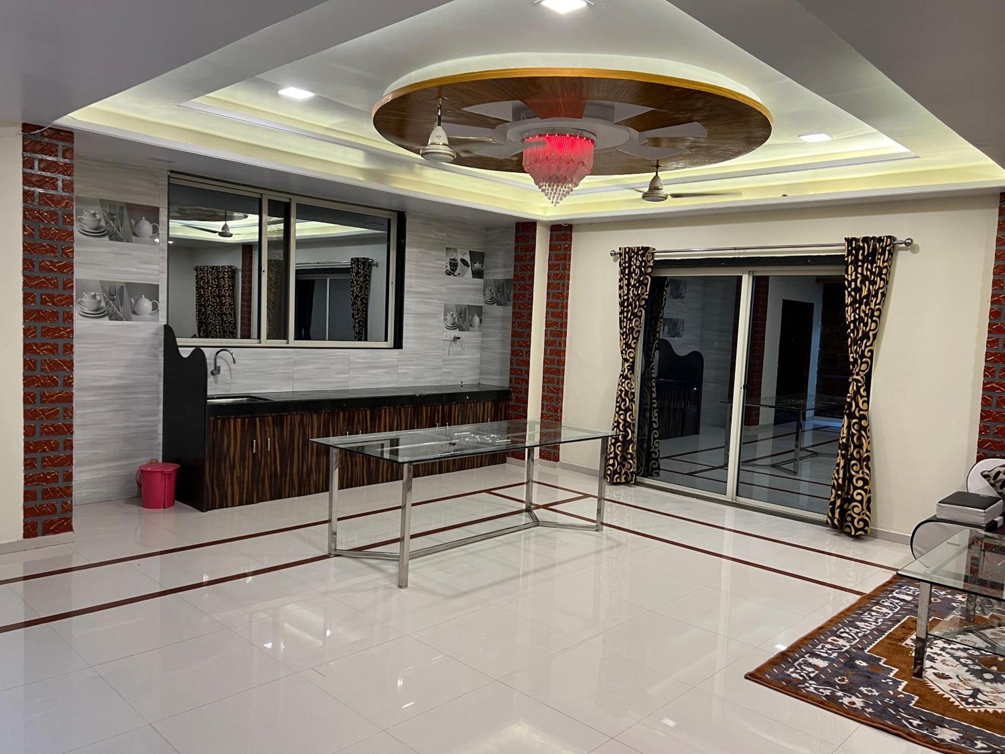 Hotel Shriyan มหาบาเลชวาร์ ภายนอก รูปภาพ
